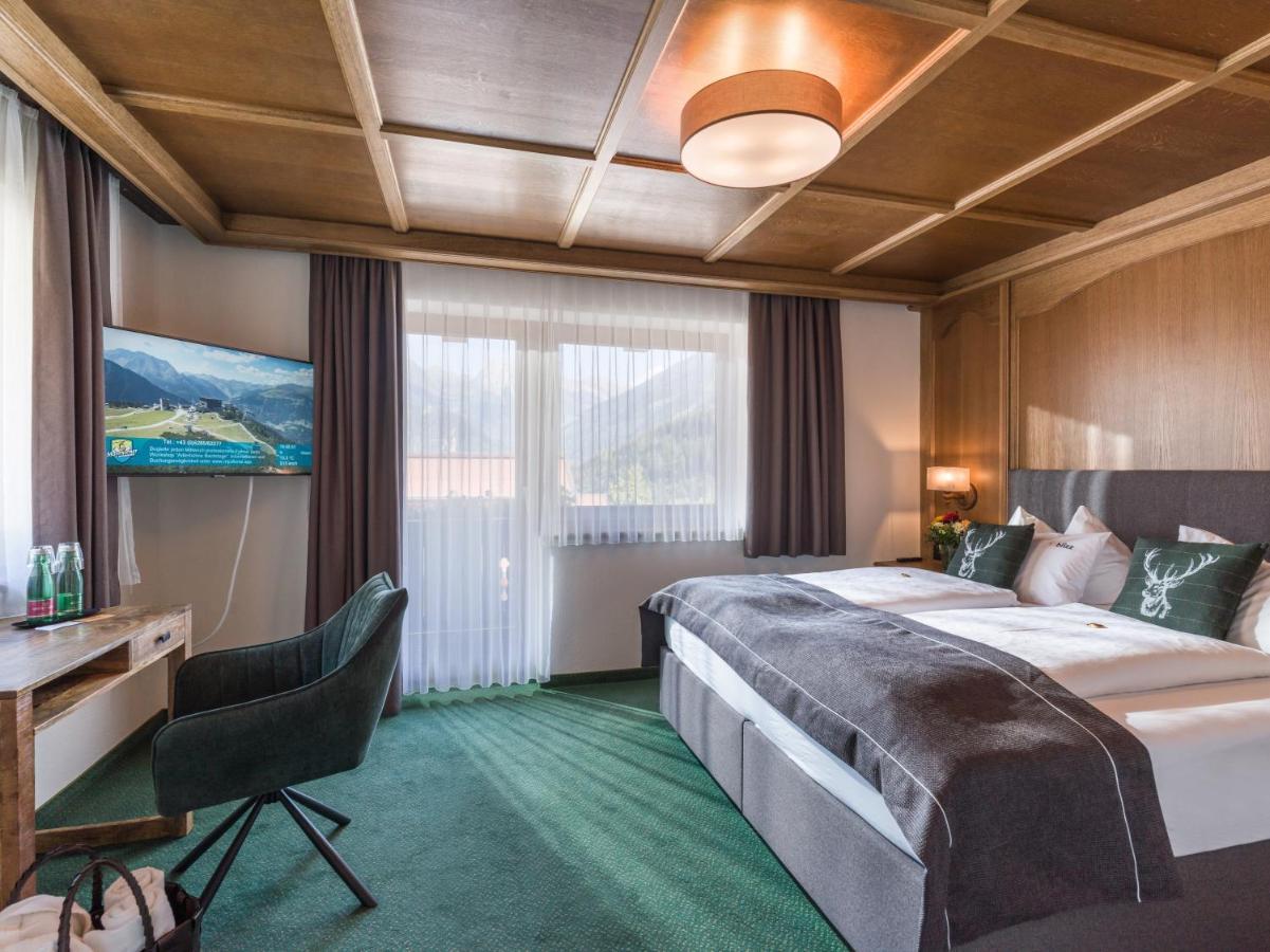 Hotel Blizz Finkenberg Ngoại thất bức ảnh