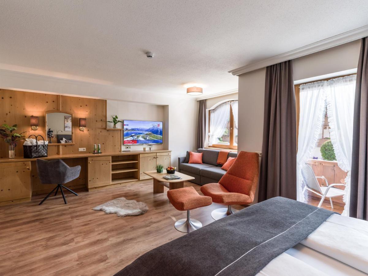 Hotel Blizz Finkenberg Ngoại thất bức ảnh